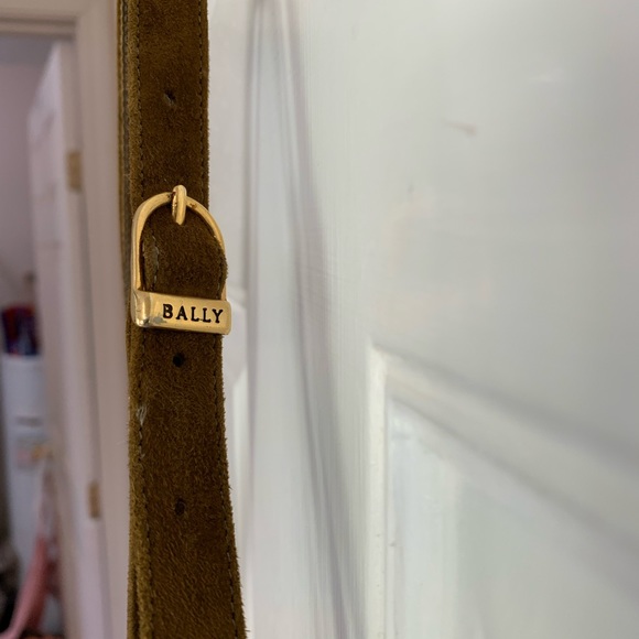 Vintage Bally “Rosalyn” Baroque Suede Brown/tan/maroon/gold suede Handbag. - Picture 5 of 7